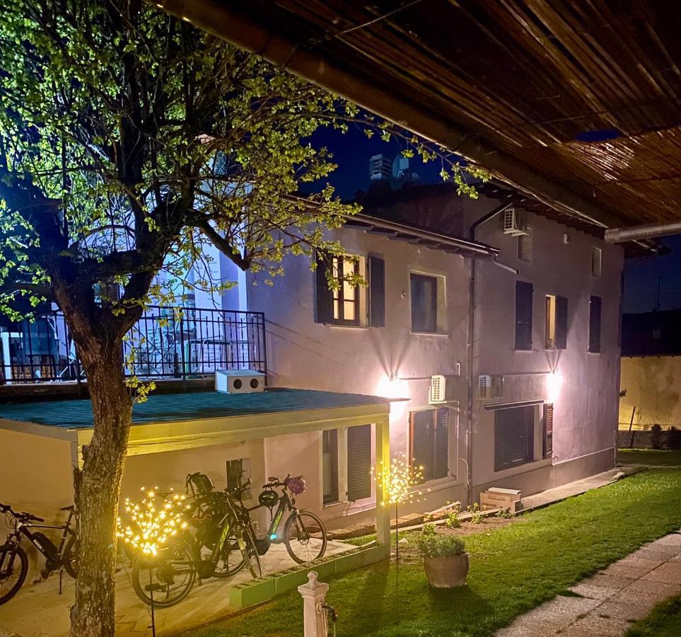 La Casa Di Campagna Sul Garda Puegnago Exterior foto